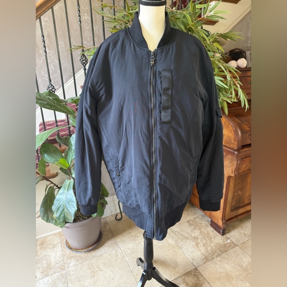 Quicksilver men’s midweight jacket, long sleeve navy good condition, pockets - Picture 3 of 9